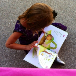 https://whimsicalworldbooks.com/wp-content/gallery/bookexploring-the-garden-with-the-little-rose/Exploring_the_Garden_Fan.jpg?t=1451822804